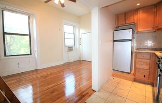 Bright Studio w/ Sleeping Loft!*Available August*