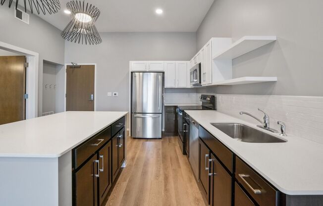 1 bed, 1 bath, 700 sqft, $1,500