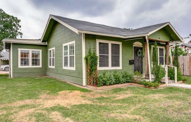 BEAUTIFUL 3-BEDROOM HOME IN LOS ANGELES HEIGHTS