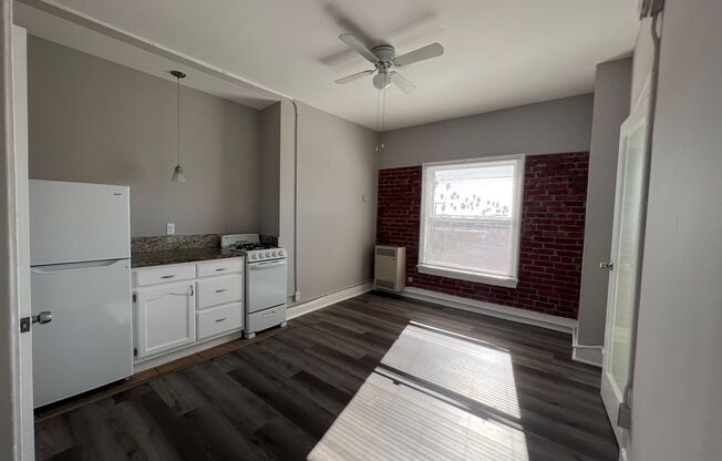 1626 N. Harvard Blvd.