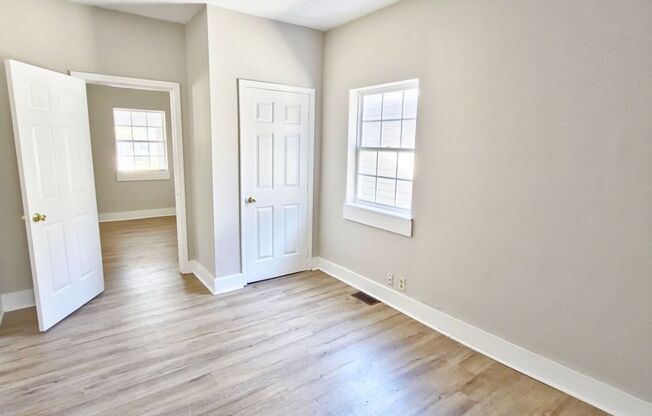 Spacious Three Bedroom House - MOVE IN TODAY!