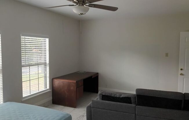 3 beds, 2 baths, $2,000