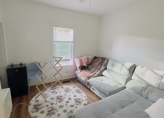 53 ASHLAND ST