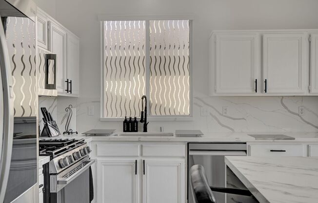 2 beds, 2 baths, $2,300