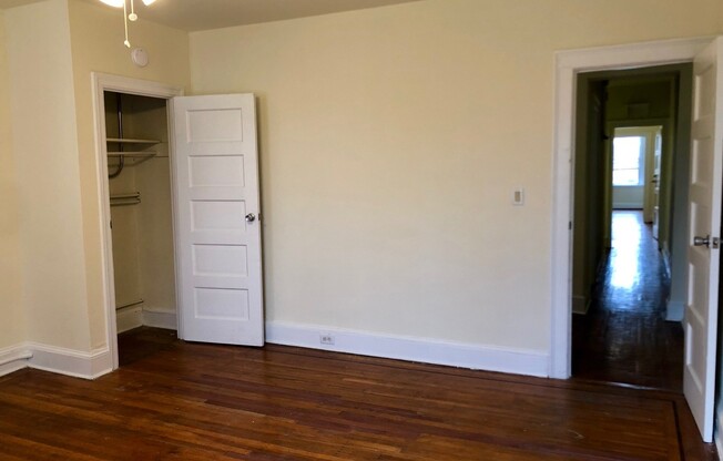 3 beds, 1 bath, 1,000 sqft, $1,850, Unit 3033 N. Calvert St. C5