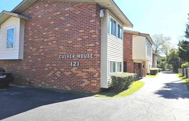 121 CULVER ST