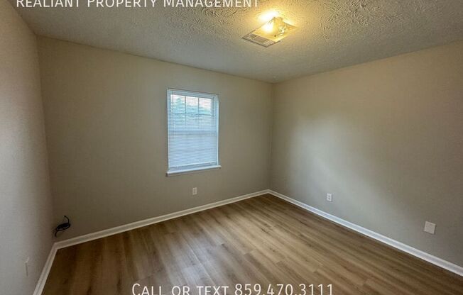 425 LENNEY DR