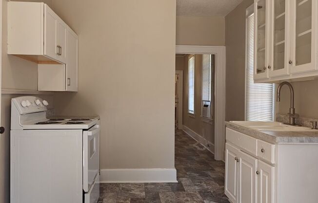 One Month's Free Rent!