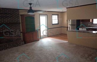 3 beds, 2 baths, $1,400