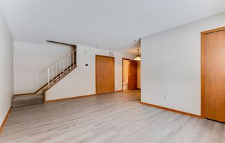2 Bedroom Condo in idyllic setting!