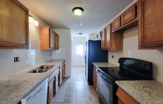RECENTLY RENOVATED 3 BEDROOM 2 BATH LEASE HOME IN SPRING AREA!