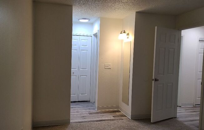 2 beds, 1 bath, 790 sqft, $1,300