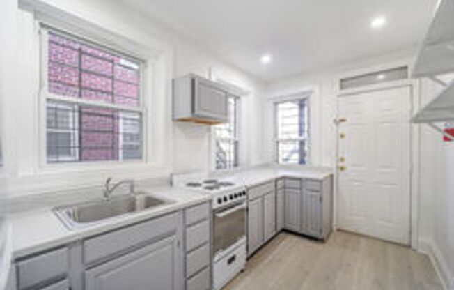 Charming 1BR/1BA in Hill East