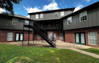 3 beds, 3 baths, $2,450, Unit 2