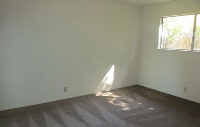 2 beds, 1 bath, $1,545