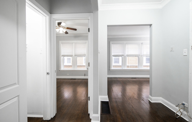 2 beds, 1 bath, 569 sqft, $2,300, Unit 1112-1st floor