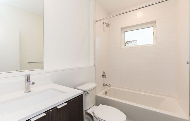 2 beds, 2 baths, 820 sqft, $1,595, Unit 1247 - C
