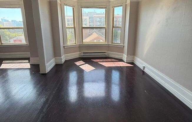 Goldie Apartments