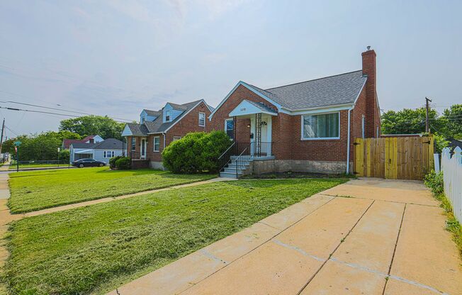 5319 PLAINFIELD AVE