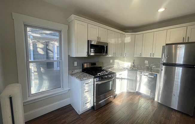 22 Mansfield St Apt 1