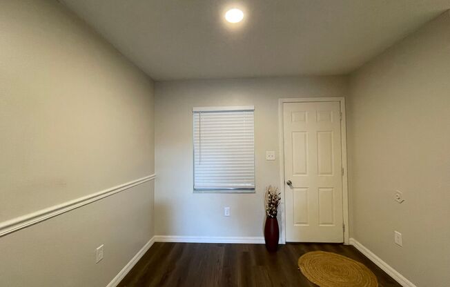 2 beds, 1.5 baths, 846 sqft, $1,499, Unit 207