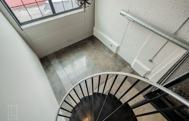 1 bed, 1.5 baths, $1,625, Unit 727 N. 4th St. Apt. 139