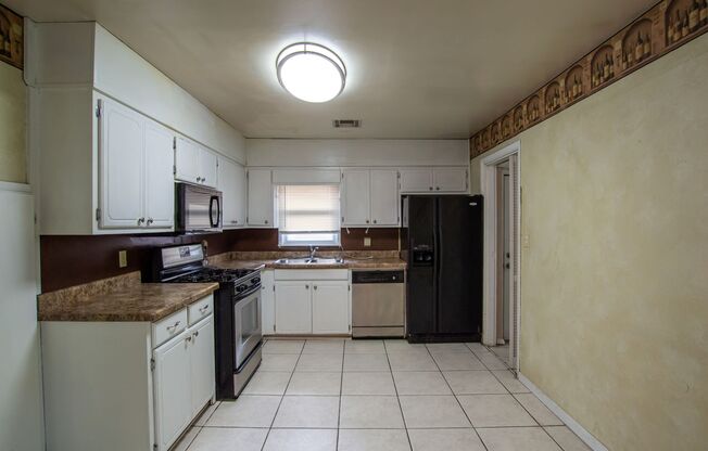 3 beds, 1 bath, $1,049