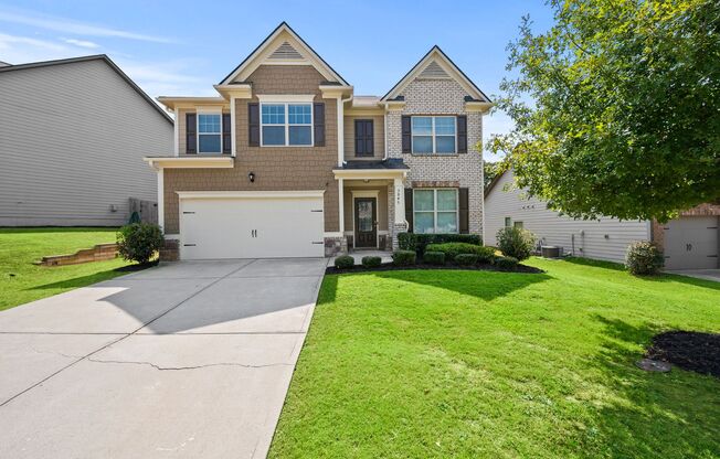 Stunning 5 Bedroom/3.5 Bath Home in Tallant Farms Swim/Tennis Community