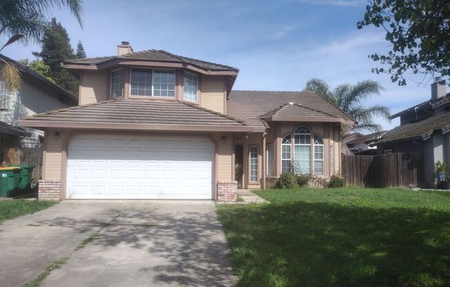 Very Nice 4 Bedroom 3 Bath Home That Is Ready To Go!!!