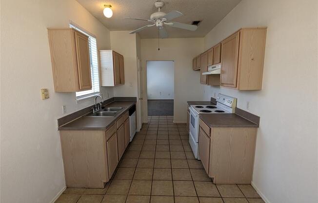 6367 STONEWATER BND TRL