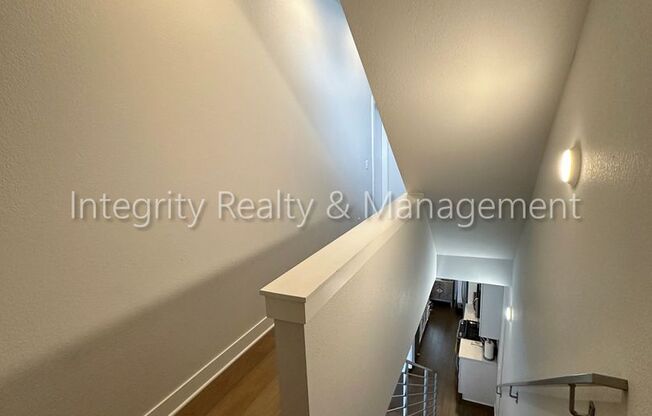 2 beds, 2.5 baths, $3,095, Unit UNIT 10