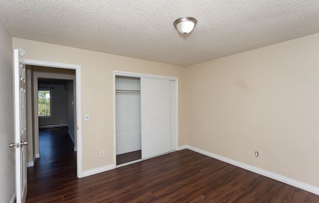 2 beds, 1 bath, 800 sqft, $1,595, Unit Unit 6