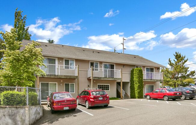 2 beds, 1 bath, 800 sqft, $1,750, Unit 102-2604 South Campus Place