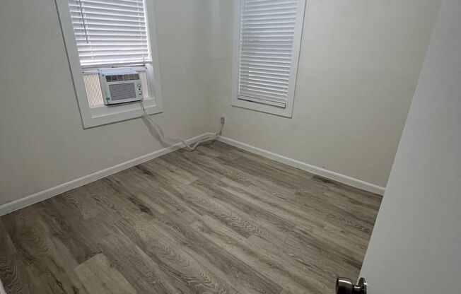 2 beds, 1 bath, 600 sqft, $2,100