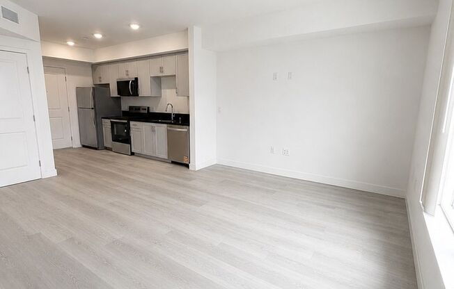2 beds, 2 baths, 792 sqft, $2,795, Unit T206