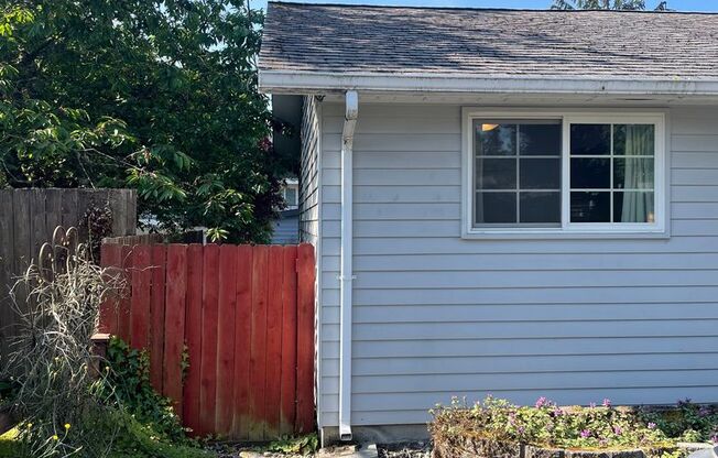 2 BR/1.75 BA home in Edmonds