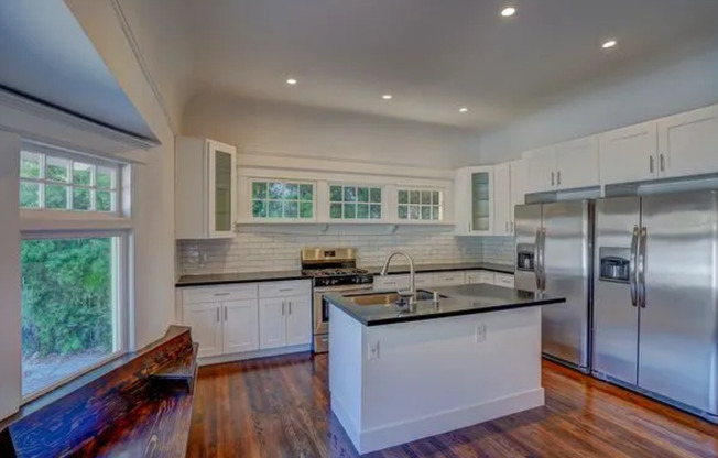 2113 S. Oak Street Apts