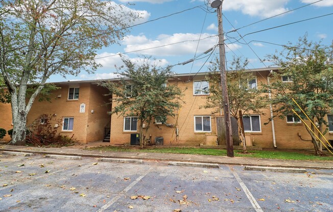 Unwind at The Preserve On Conley Apartments, where comfort meets convenience. Enjoy beautifully designed living spaces, picturesque surroundings, and ample parking. Your ideal home awaits—explore your options today!