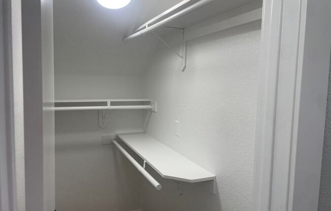 2 beds, 2 baths, 1,013 sqft, $3,500, Unit F-421