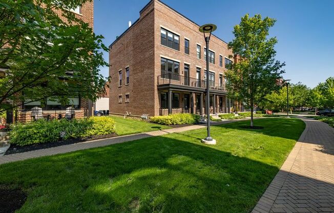 297 AUDEN AVE