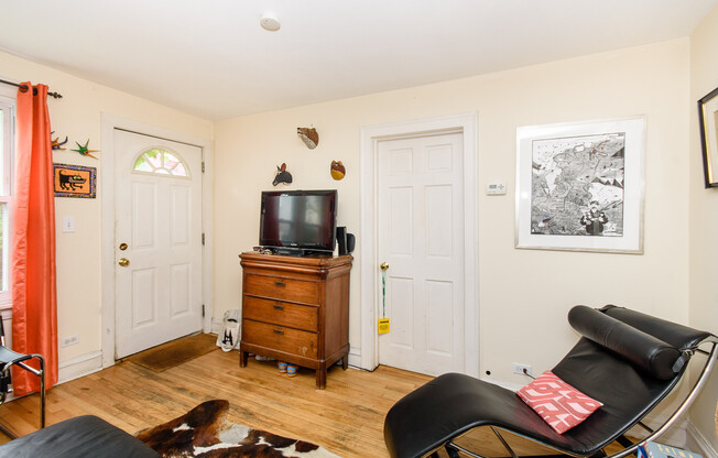 4843 OAKLEY