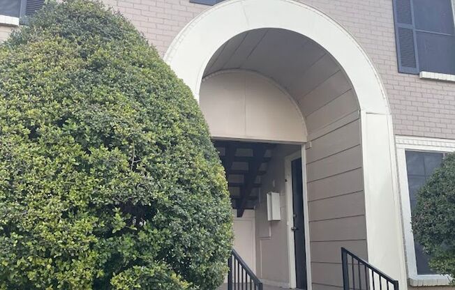 3 beds, 2 baths, 1,250 sqft, $1,850, Unit 263