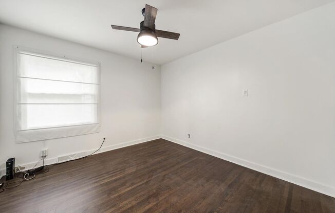 Lovely Three Bed One Bath Ranch Home in Windsor Park