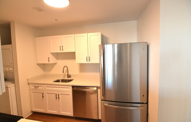 1 bed, 1 bath, 671 sqft, $3,500, Unit 103