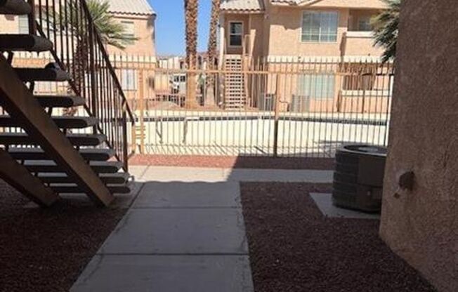 Charming 1 Bedroom, 1 Bath Condo in Gated Community!!