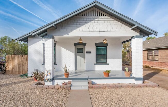 Remodeled Historic 2-bed Home Central Phx