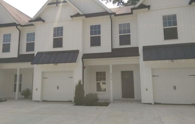 3 bed, 2.5 bath Ooltewah Townhome!