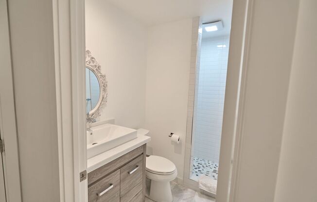 4 beds, 3.5 baths, $14,000