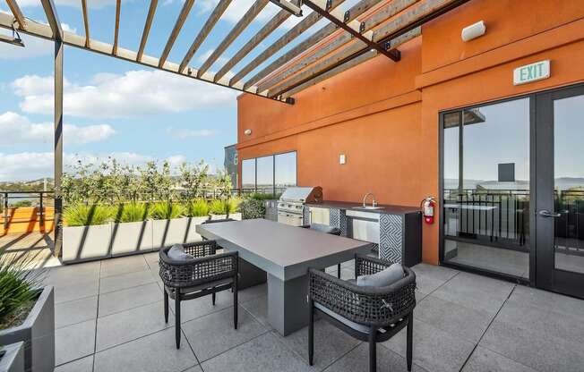 BBQ with Seating around at Bayview Apartments, California