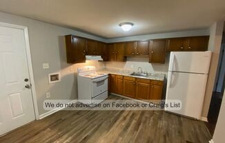 3 beds, 1 bath, $995